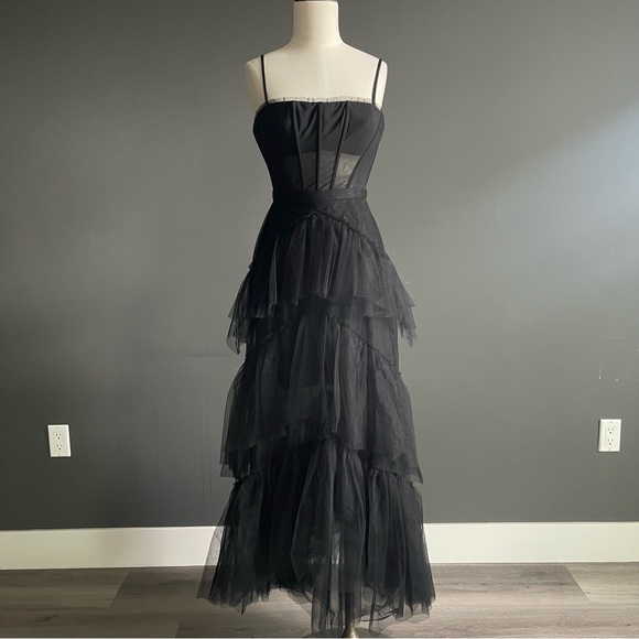 BCBGMaxAzria Dresses & Skirts - BCBGMaxAzria Black Tiered Tulle Maxi Dress
